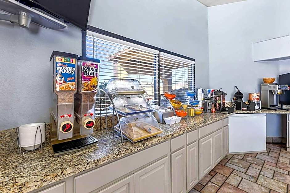 Days Inn by Wyndham Buckeye