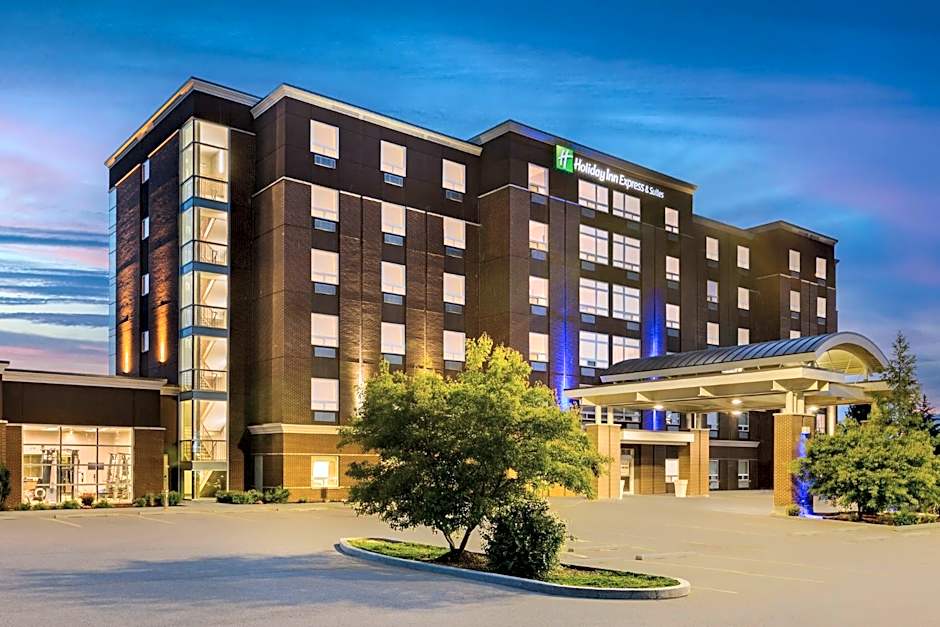 Holiday Inn Express & Suites Cold Lake By IHG