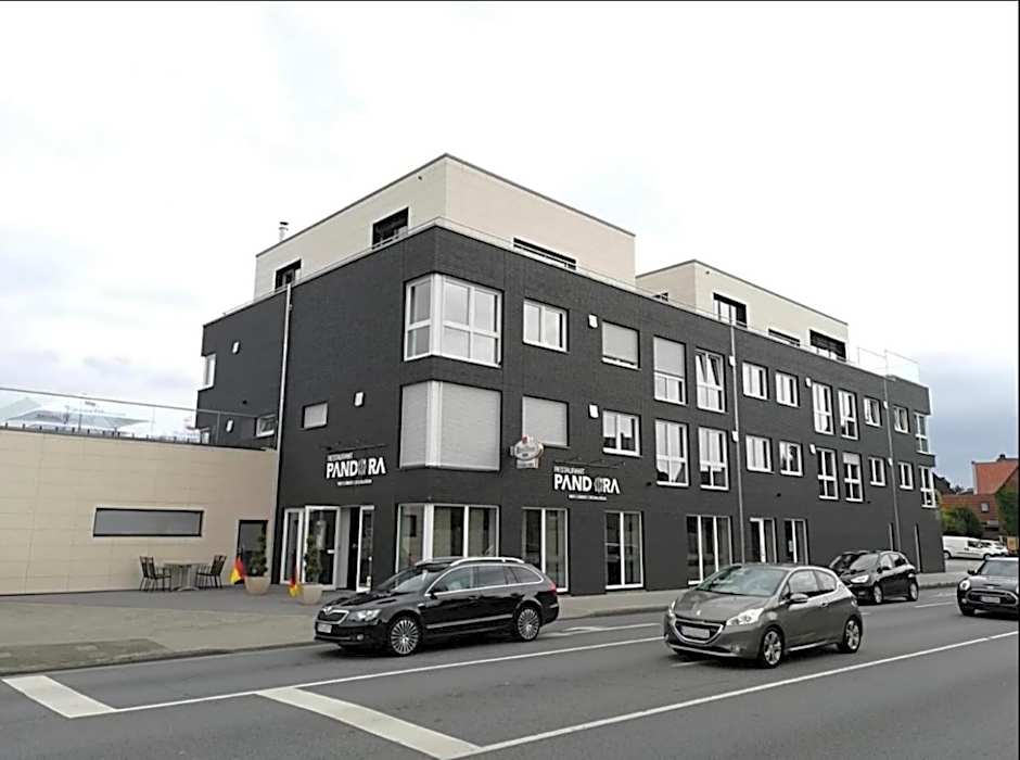 X-Hotel