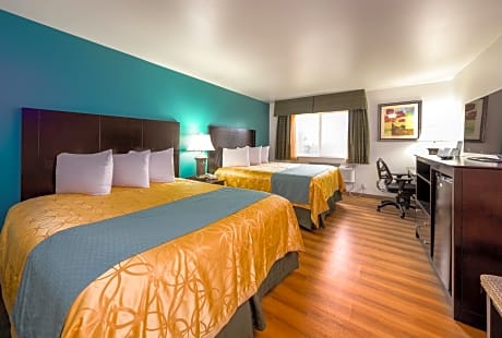 2 Queen Beds - Non-Smoking