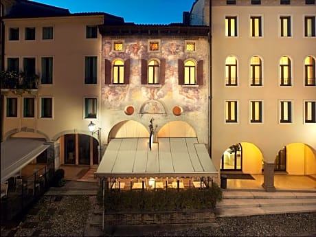 Hotel Canon d'Oro