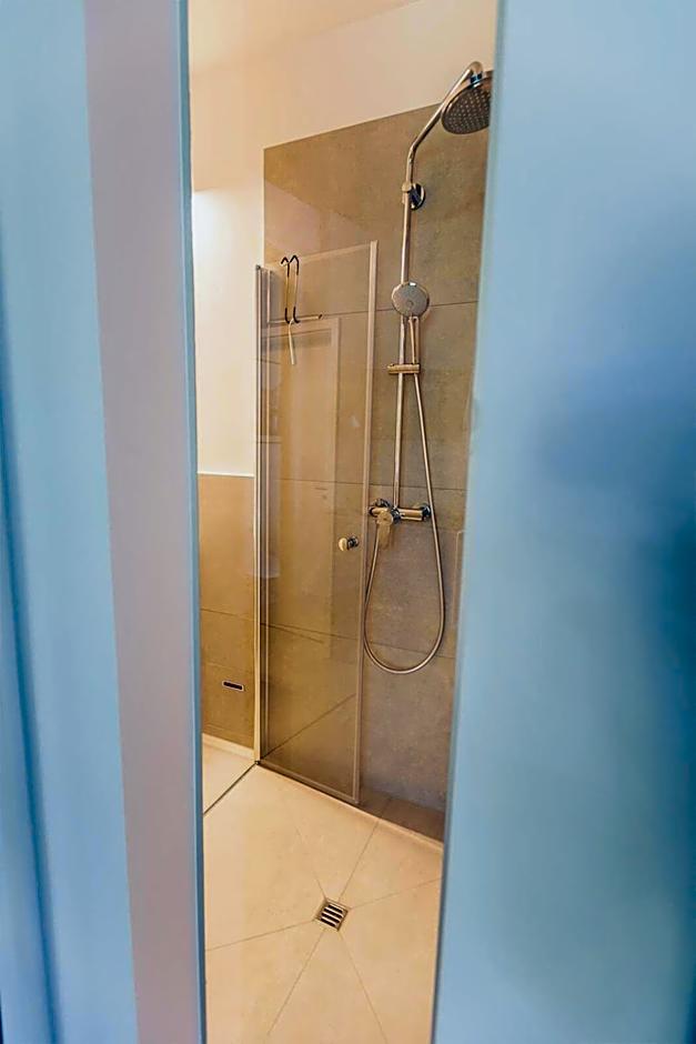 Green Residence Boutique Lofts & Villa am Park