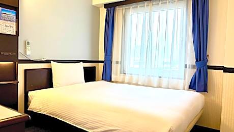 Single Room - Non-Smoking