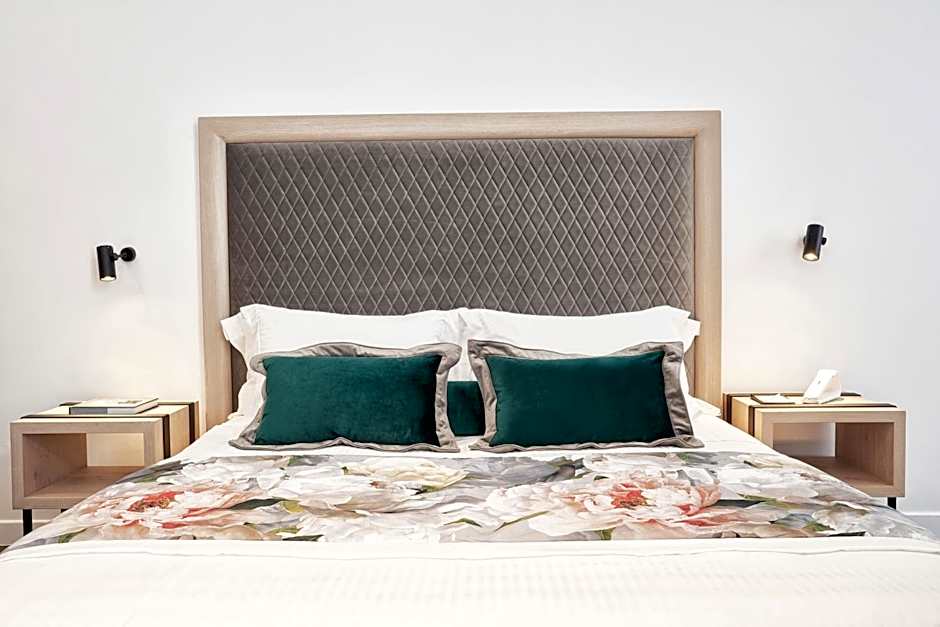 Katikies Garden Santorini - The Leading Hotels Of The World