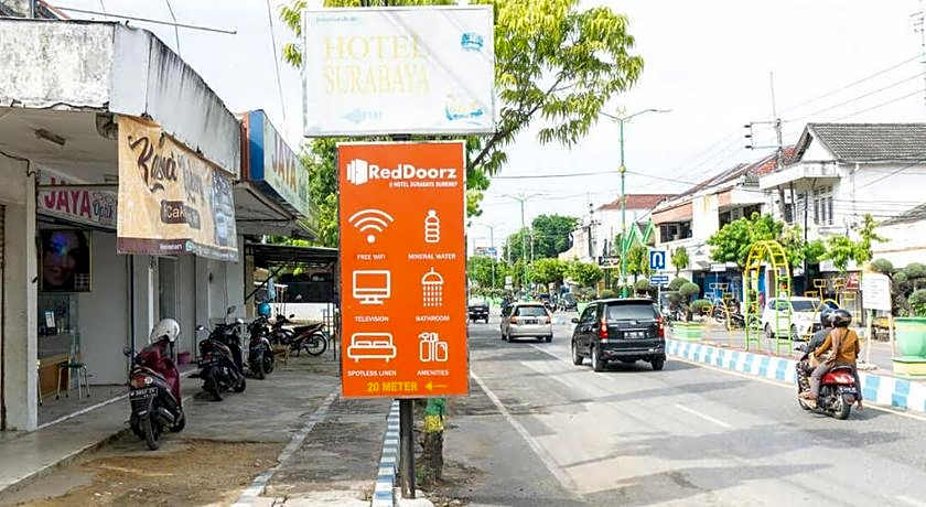 RedDoorz @ Hotel Surabaya Sumenep