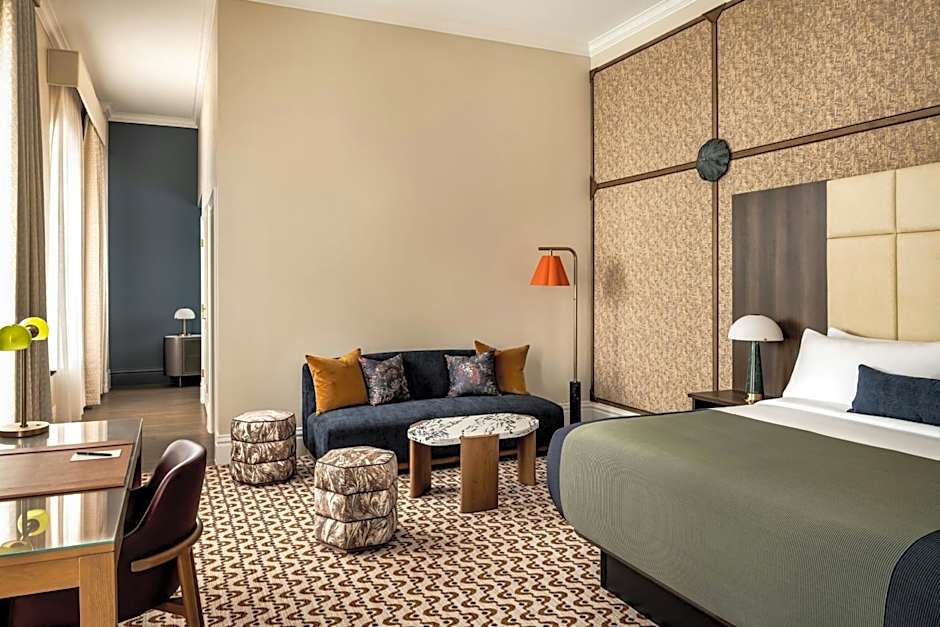 The Louie, A Davenport Hotel, Autograph Collection®