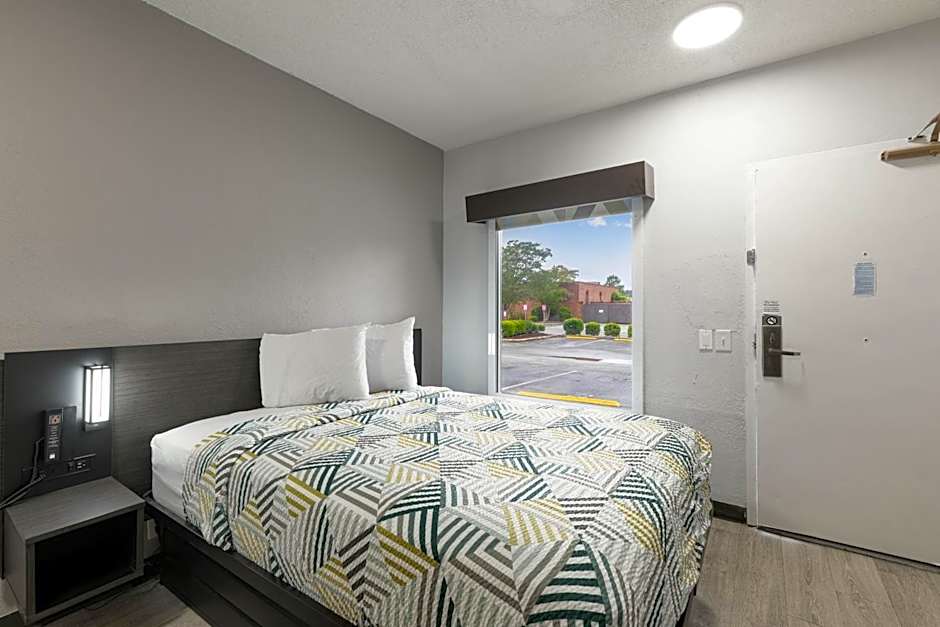Studio 6 Suites Jacksonville, NC – Camp LeJeune