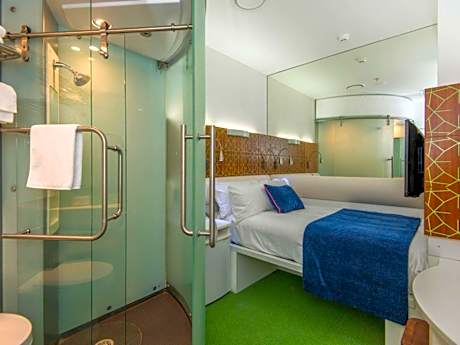 Interior Double Room