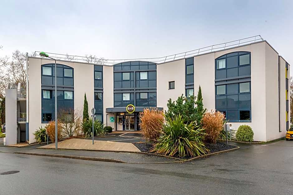 B&B HOTEL Cholet Sud