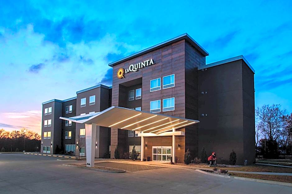 La Quinta Inn & Suites by Wyndham Pittsburg