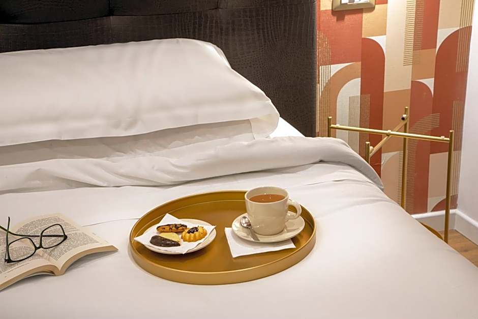 Amalia Suites by Remember Rome