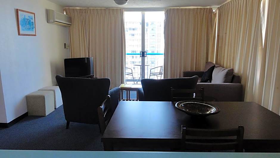 Quarterdeck Apartments