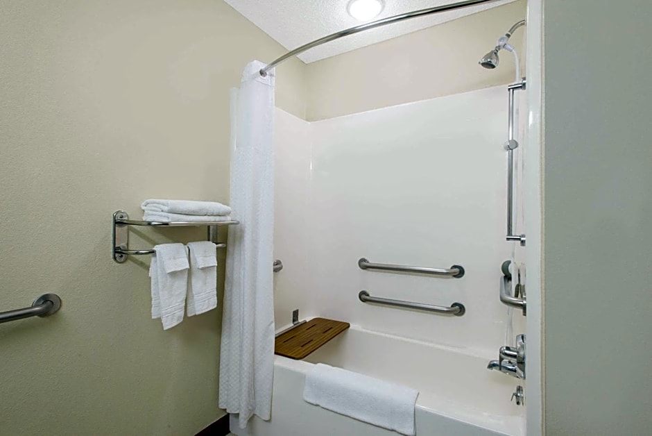 Microtel Inn & Suites by Wyndham