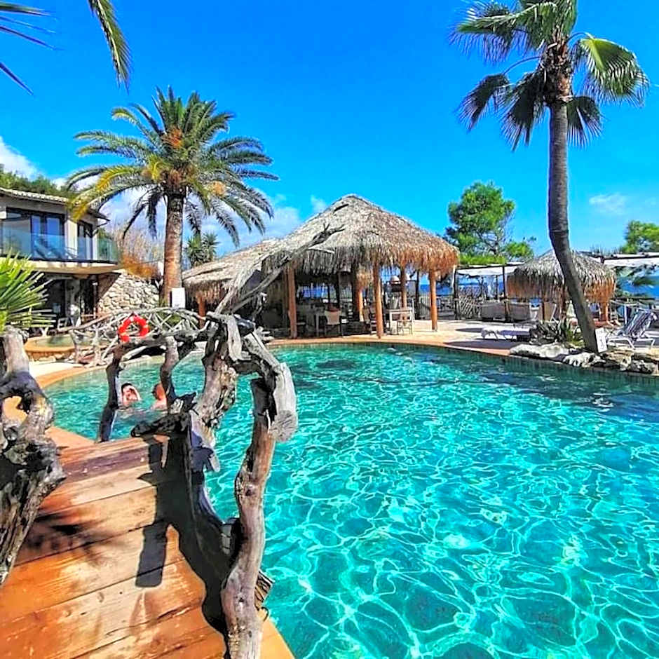 Gloria Maris Hotel Suites and Villas