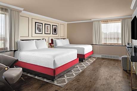 Deluxe Guest Room with Two Double Beds