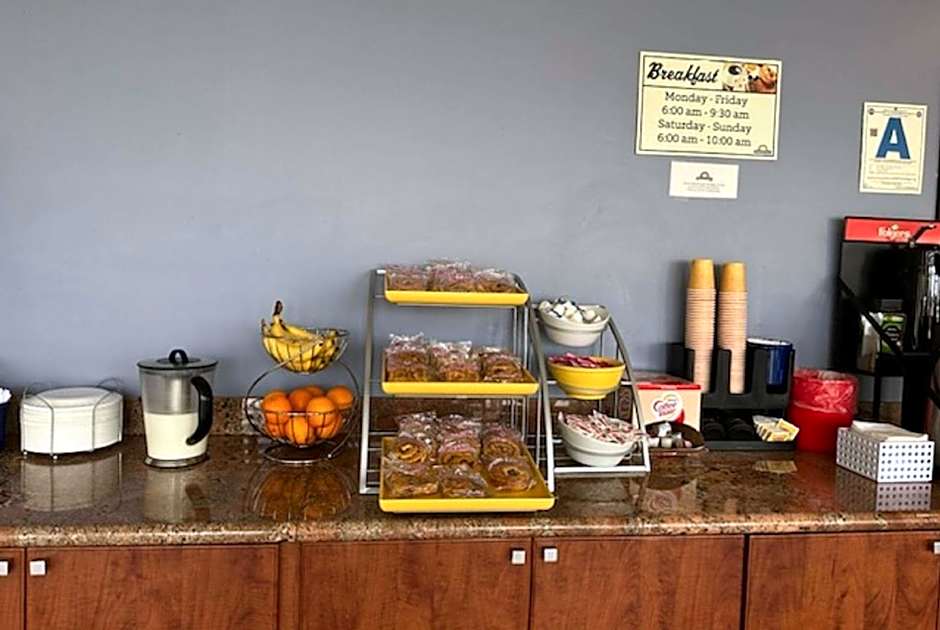 Days Inn by Wyndham San Diego-East/El Cajon