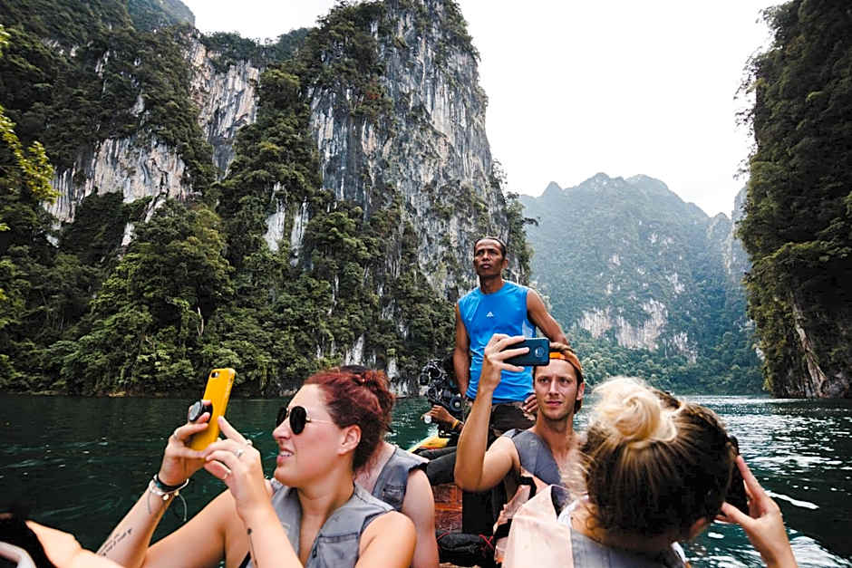 Khaosok Secret Hostel