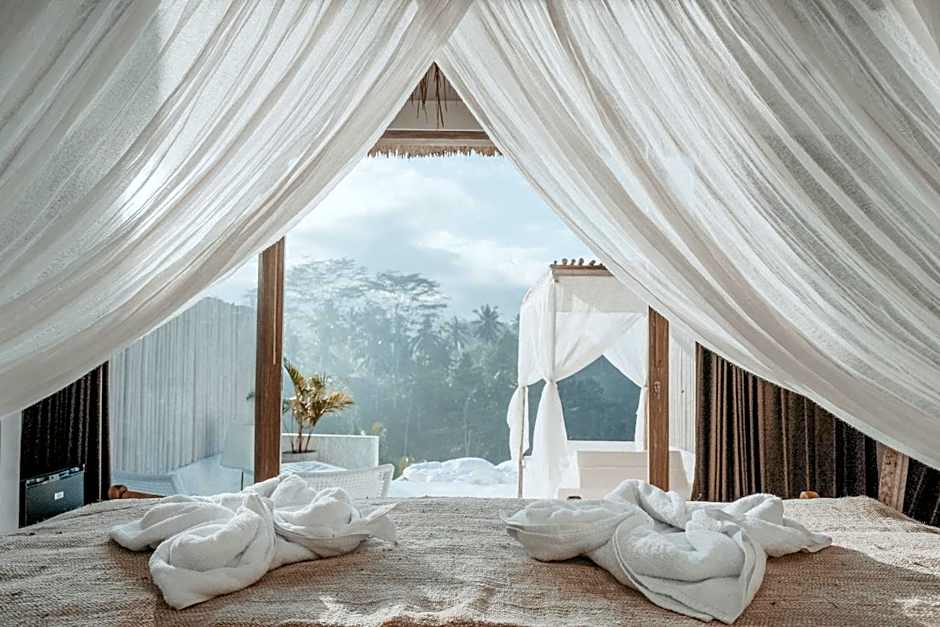 Woywoy Escape Bresela Adults Only