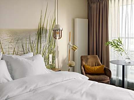 Twin Room with Balcony