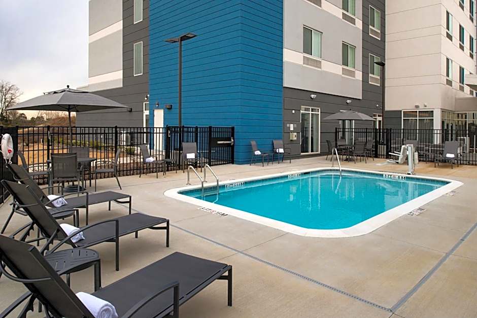 Fairfield Inn & Suites by Marriott Charlotte University Research Park