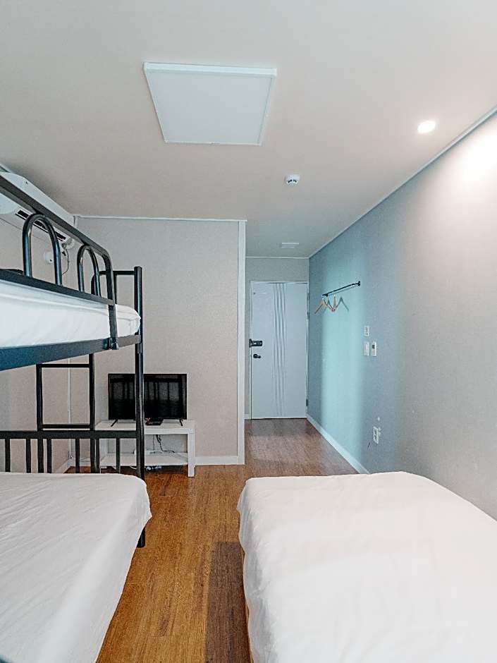 Rainboots guesthouse