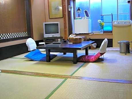 Japanese-Style Twin Room with Shared Bathroom