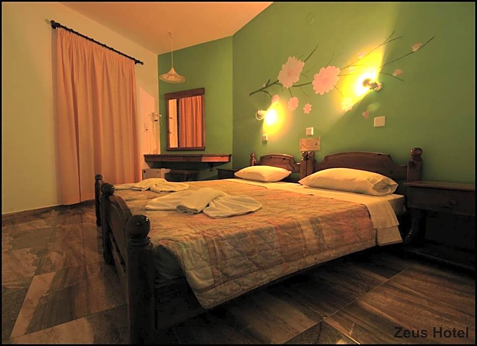 Zeus Hotel