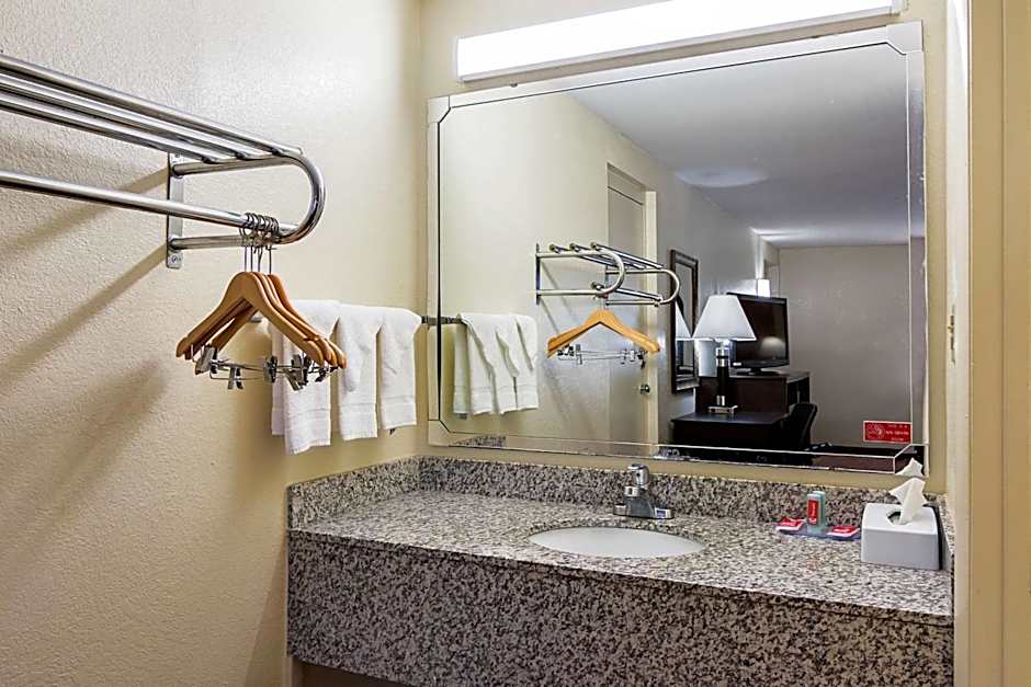Econo Lodge Research Triangle Park
