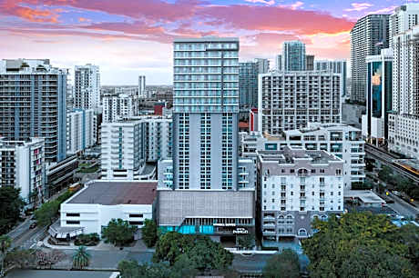 Atwell Suites Miami Brickell by IHG