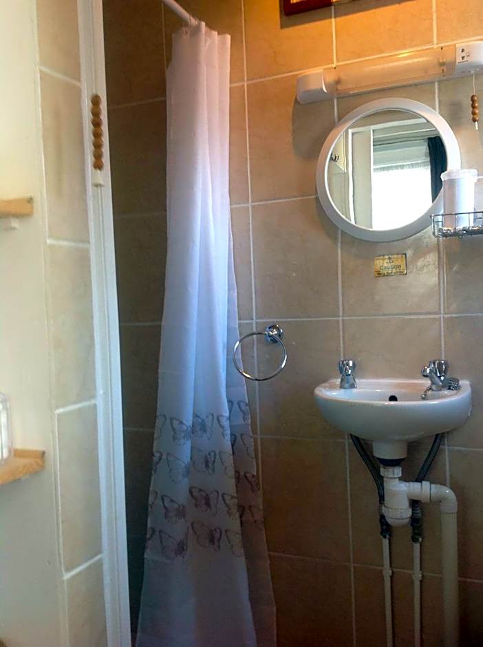 Cleasewood Guest House