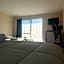 Beachcomber Lodge & Backpacker