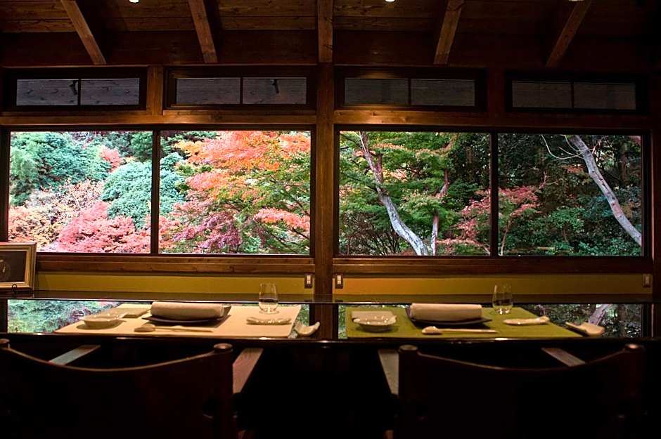 Arimasansoh Goshobessho - Luxury Hot Spring Villa