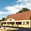 Super 8 By Wyndham Asheville Airport