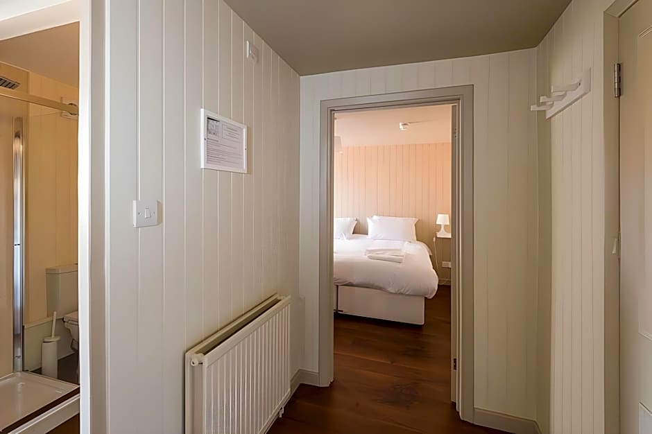 The Wheatsheaf Hotel