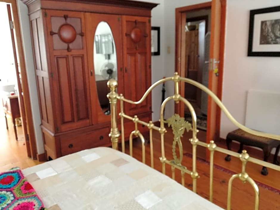 29onTait Guest House