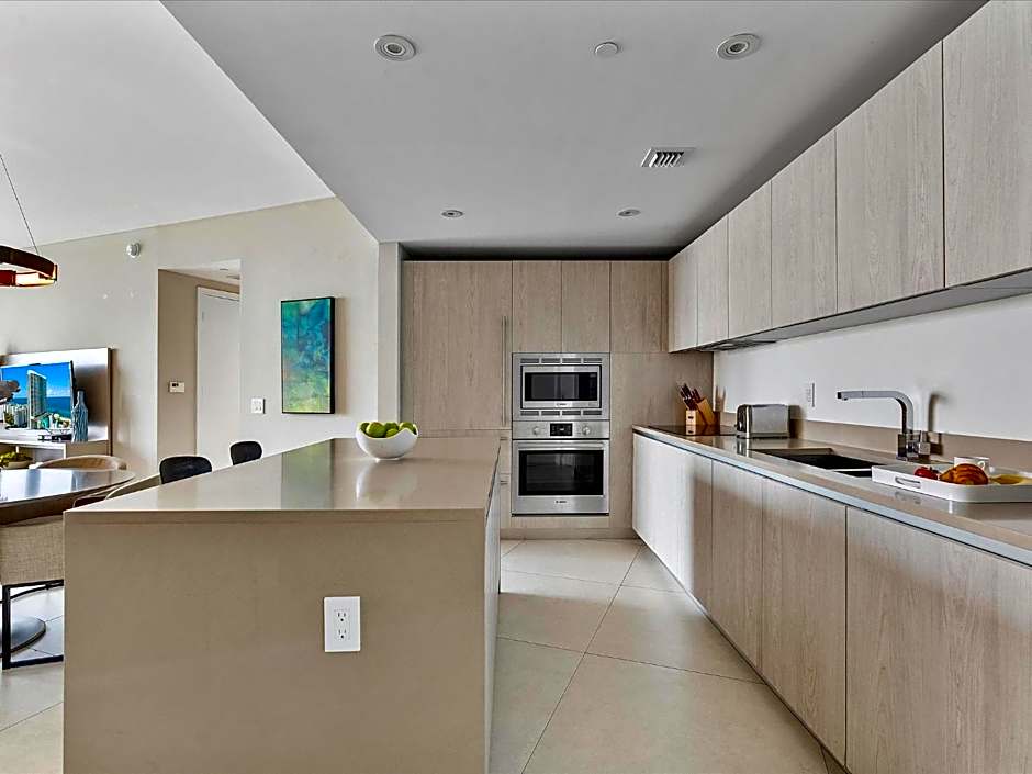 Beachside Contemporary Residence in Lyfe