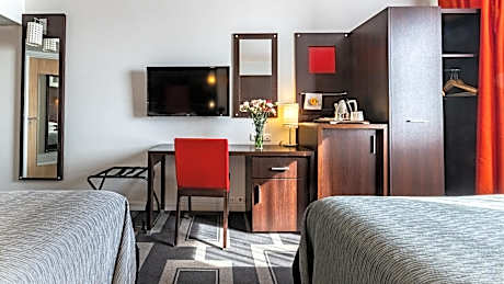 Standard Double Room with Two Double Beds and City View