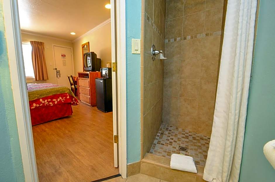 Bay Front Inn - Downtown Santa Cruz