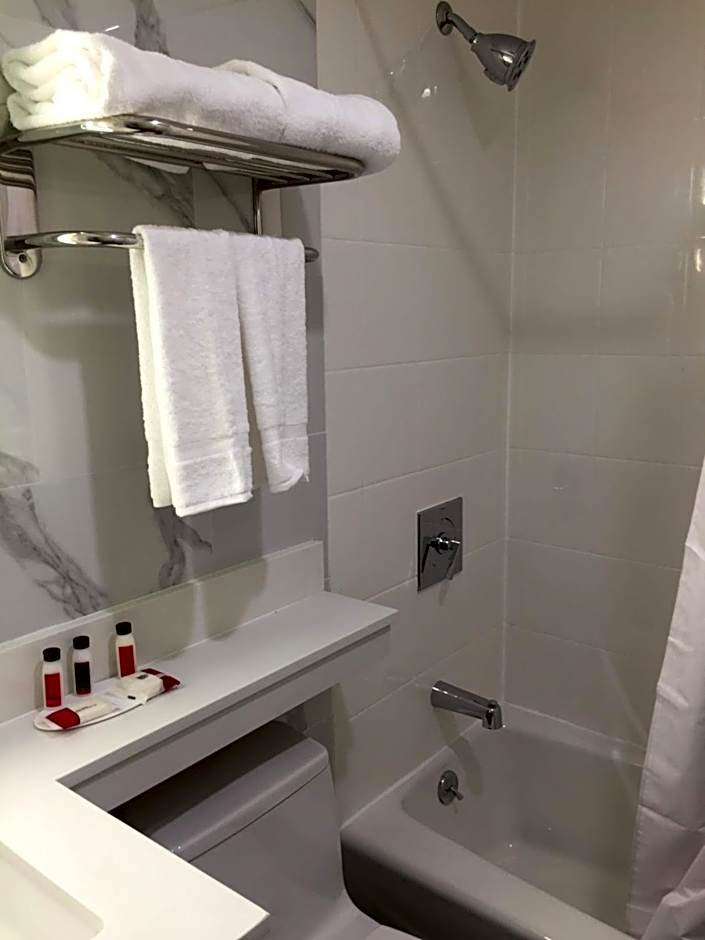 Voyage Hotel