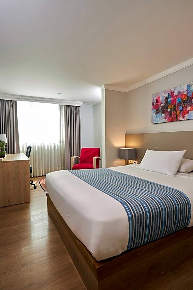 Photo 1 of 50 of Hotel Saint Simon
