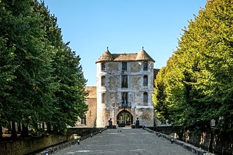 Chateau De Villiers-Le-Mahieu