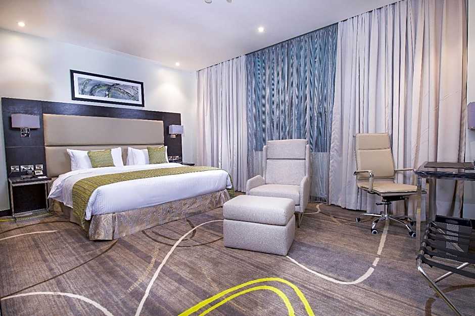 Photo 1 of 6 of 1 King Bed Suite