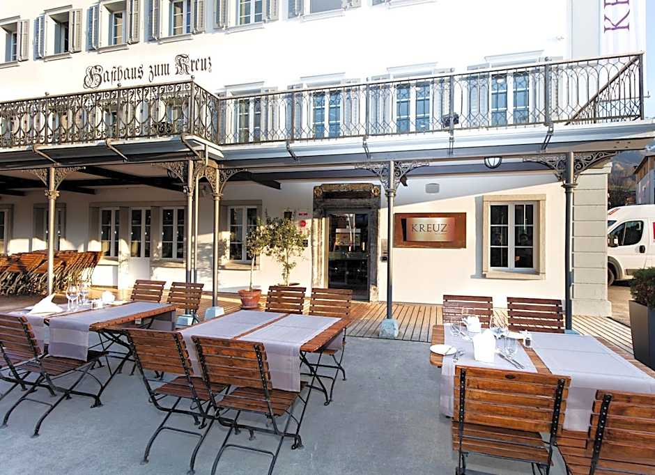 Hotel Kreuz by b_smart