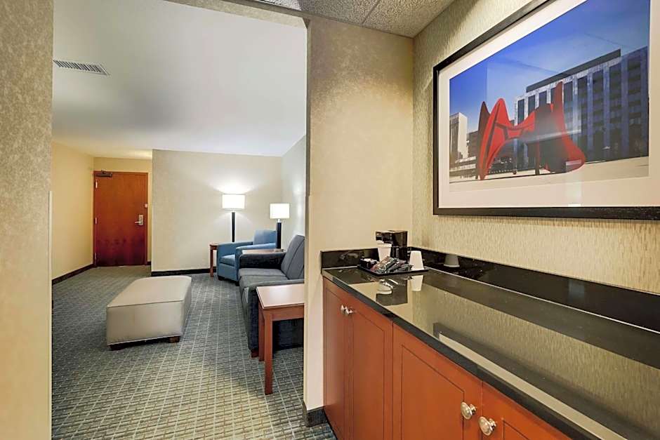 Drury Inn & Suites Grand Rapids