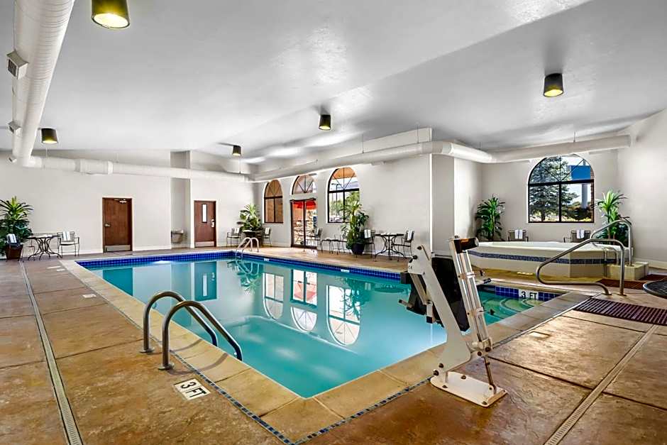 Best Western Grande River Inn & Suites