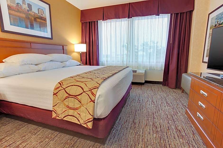 Drury Inn & Suites West Des Moines