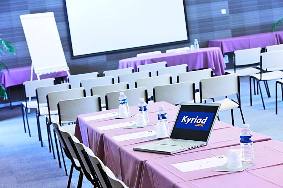 Kyriad Auxerre Appoigny