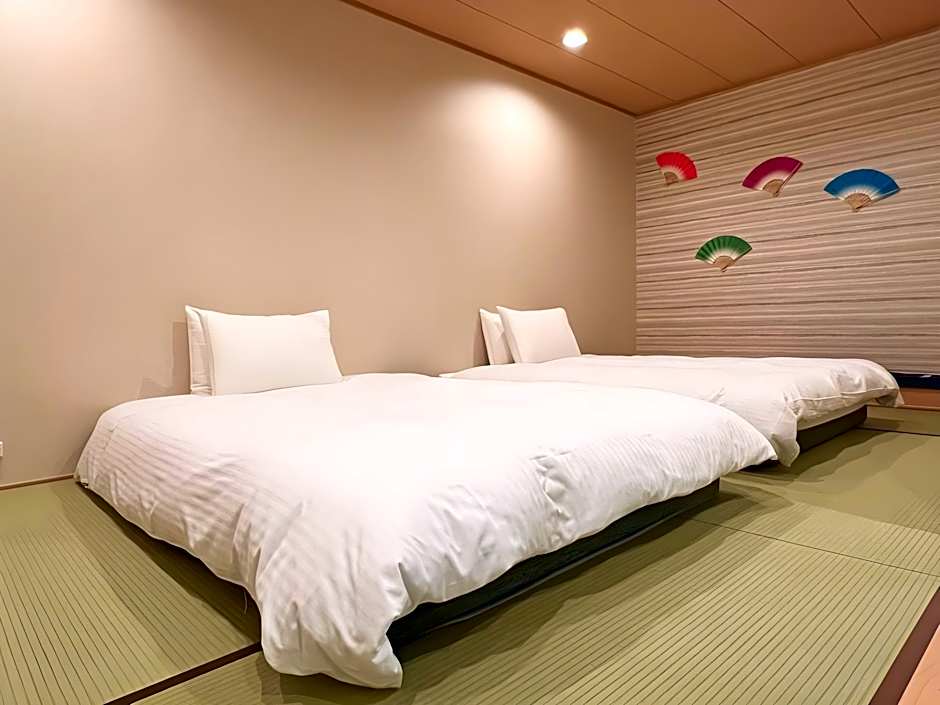 Photo 1 of 3 of Japanese-Western Style Room