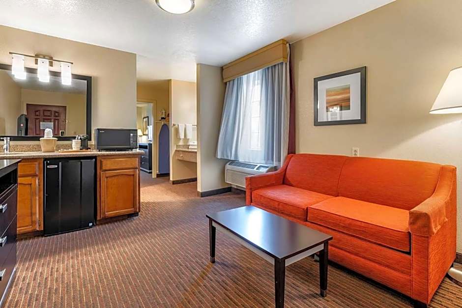 Best Western Luxury Inn