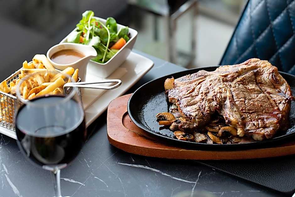 Killarney Oaks Hotel